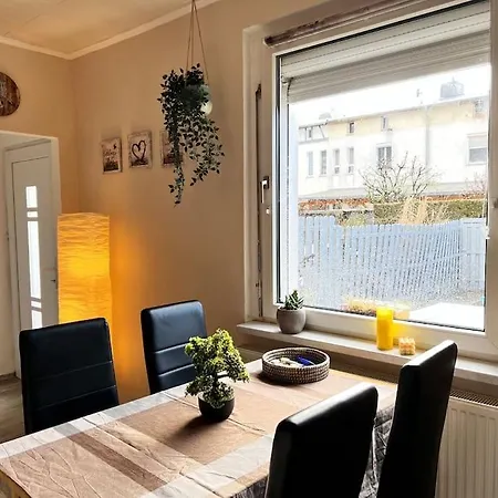 Gemuetliches Reihenhaus Mit Terrasse *