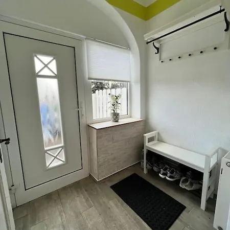 Lägenhet Gemuetliches Reihenhaus Mit Terrasse *