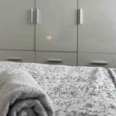 Gemuetliches Reihenhaus Mit Terrasse شقة