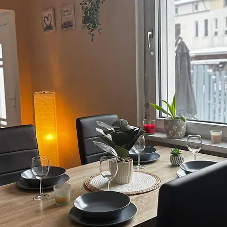 Gemuetliches Reihenhaus Mit Terrasse