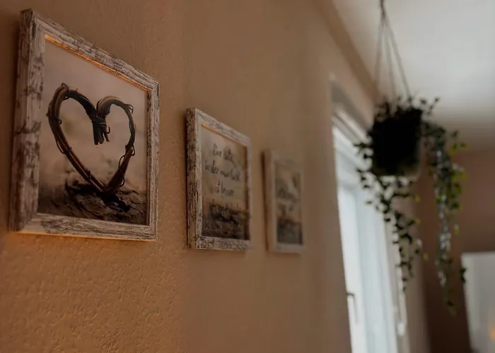 Gemuetliches Reihenhaus Mit Terrasse شقة ماغديبورغ